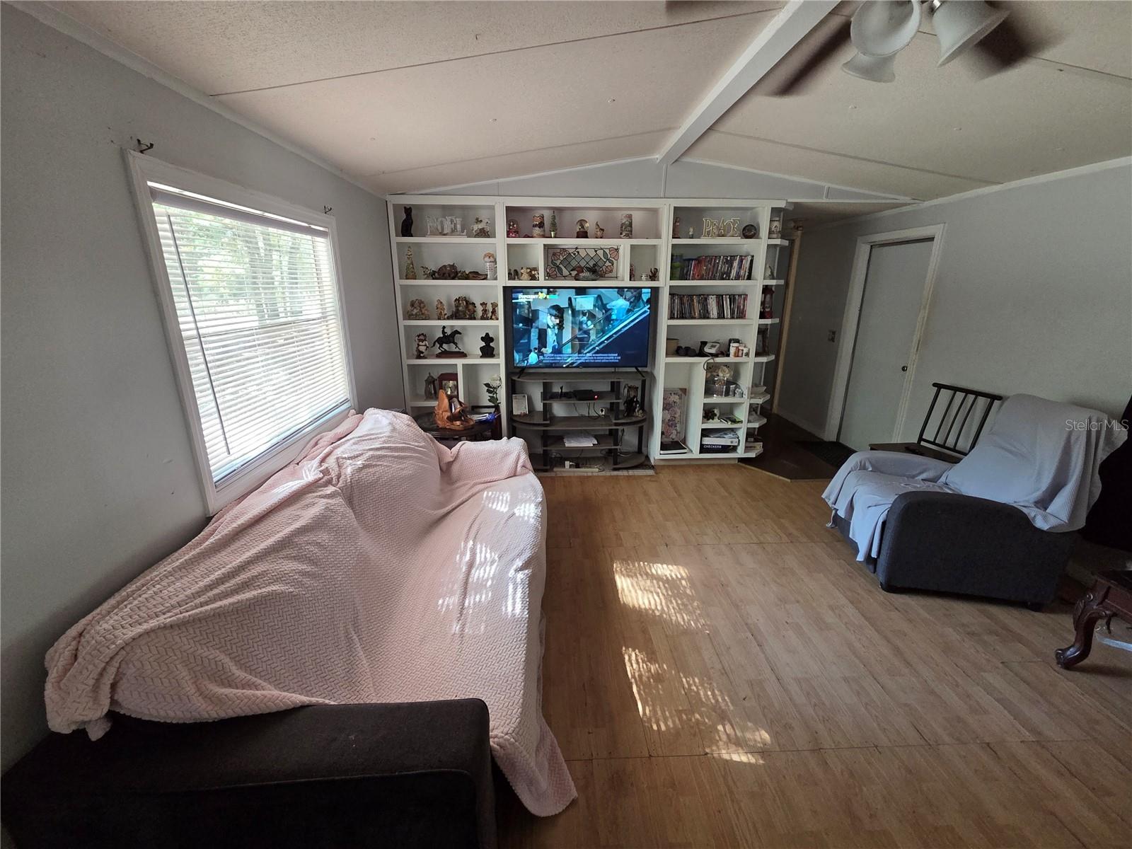 Image 17 of 33 For 118 Lemon Street