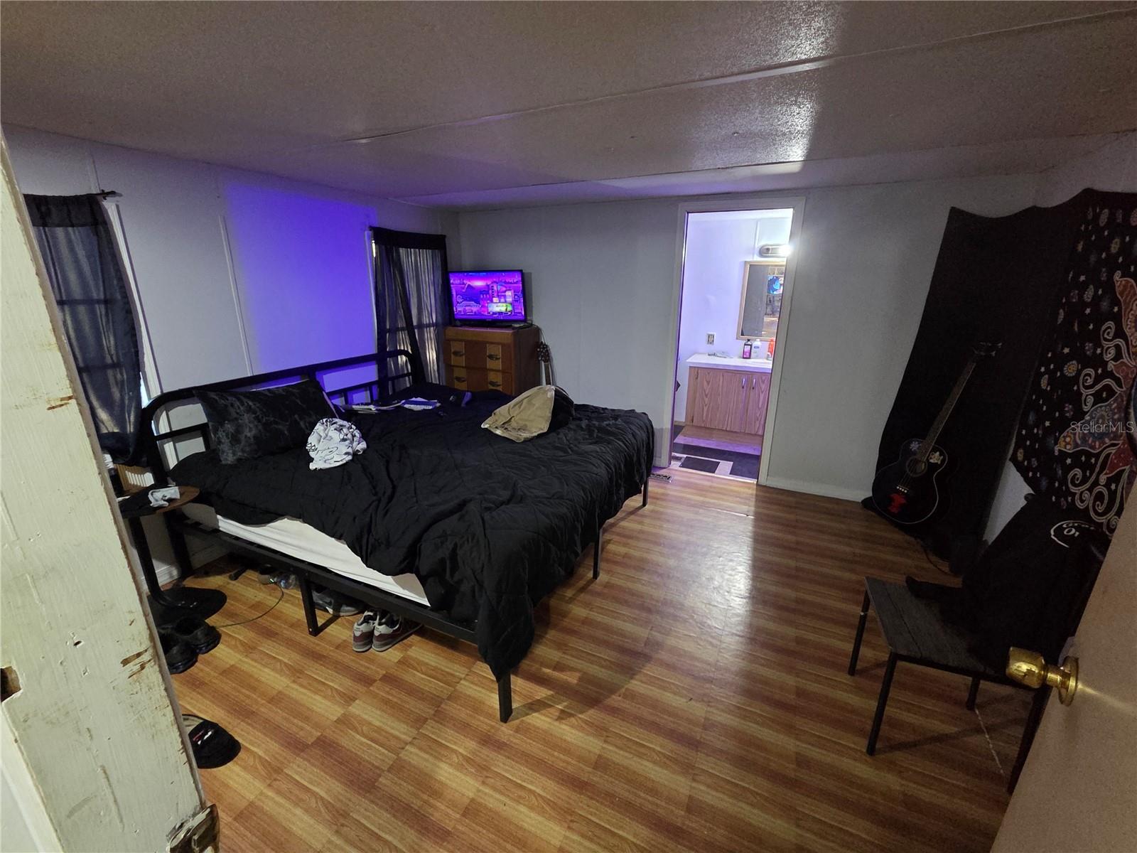 Image 21 of 33 For 118 Lemon Street