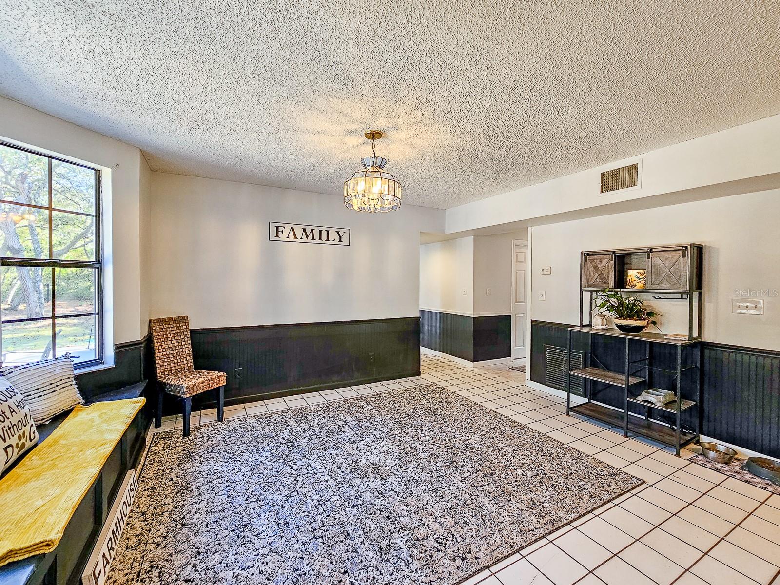 Image 13 of 58 For 5501 Carlsbad Road