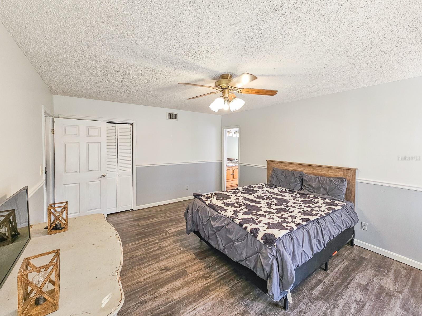 Image 19 of 58 For 5501 Carlsbad Road