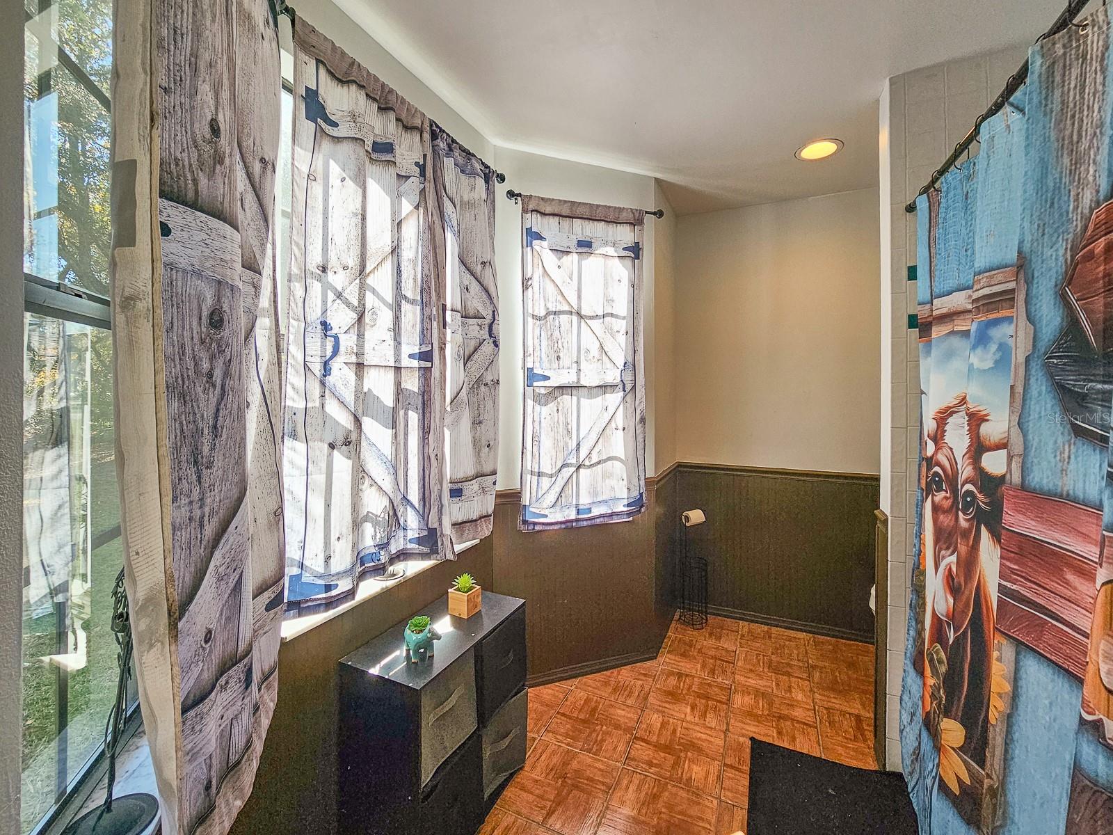 Image 23 of 58 For 5501 Carlsbad Road