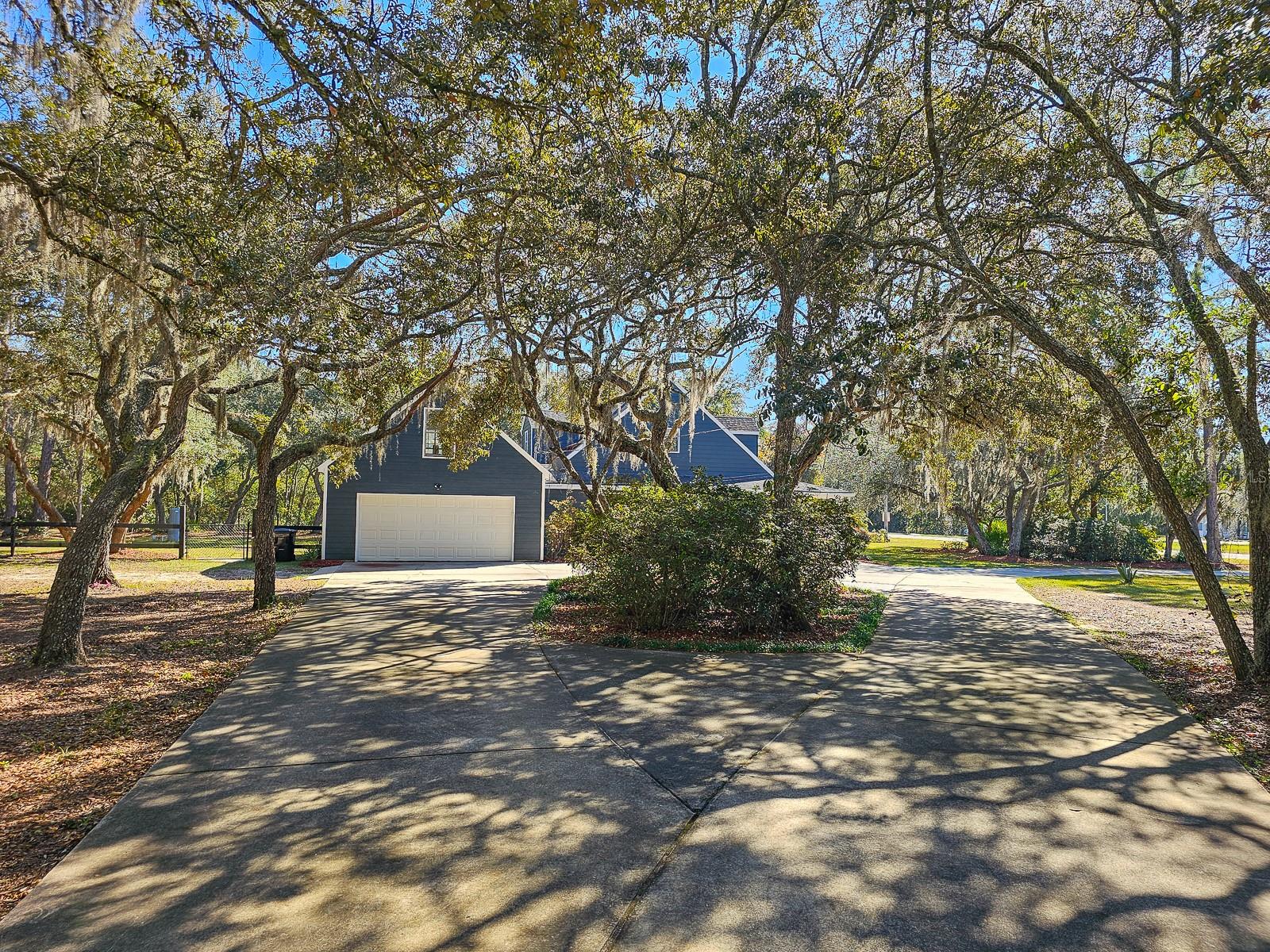 Image 5 of 58 For 5501 Carlsbad Road