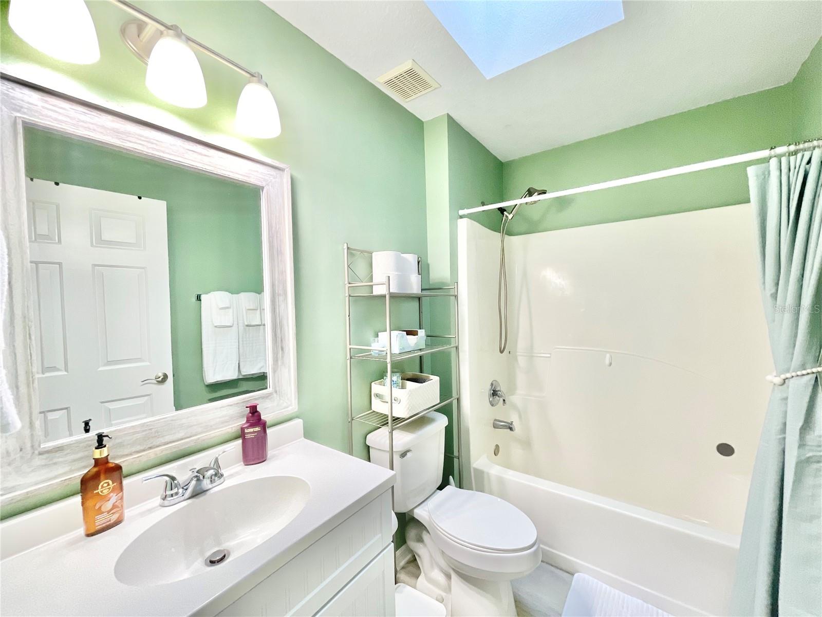 Image 23 of 52 For 6623 81st Terrace