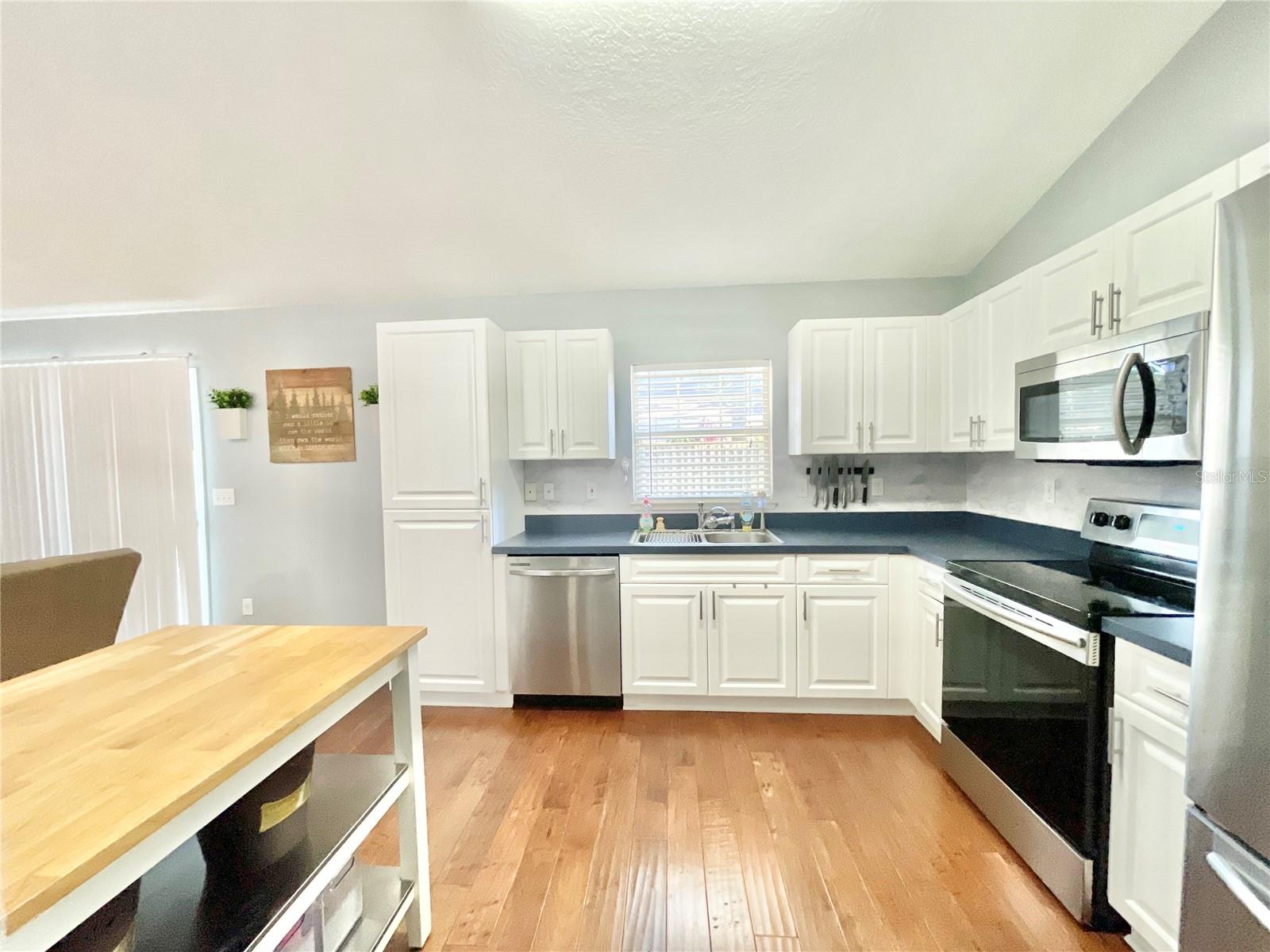 Image 5 of 52 For 6623 81st Terrace