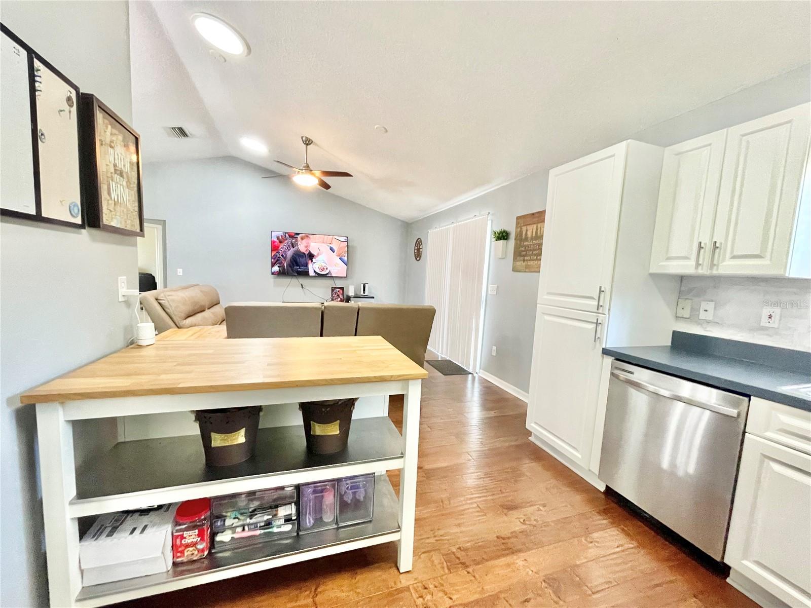 Image 6 of 52 For 6623 81st Terrace