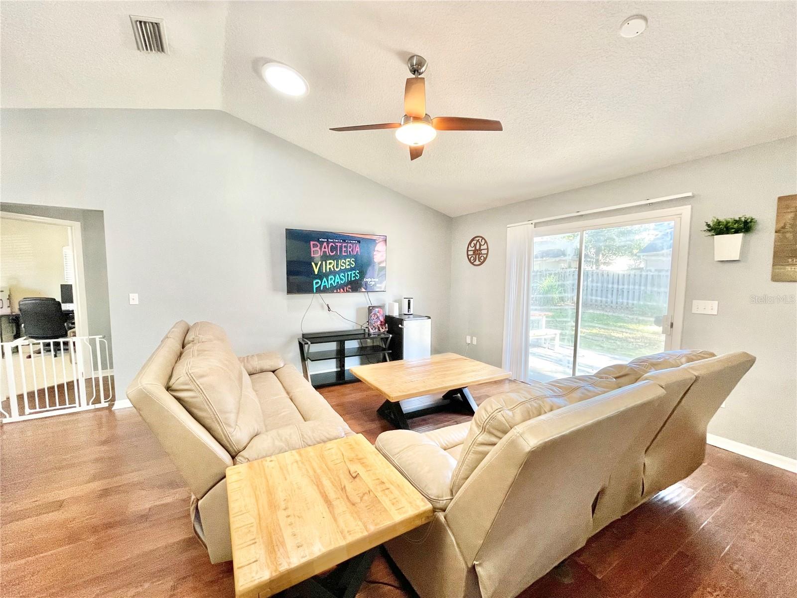 Image 7 of 52 For 6623 81st Terrace