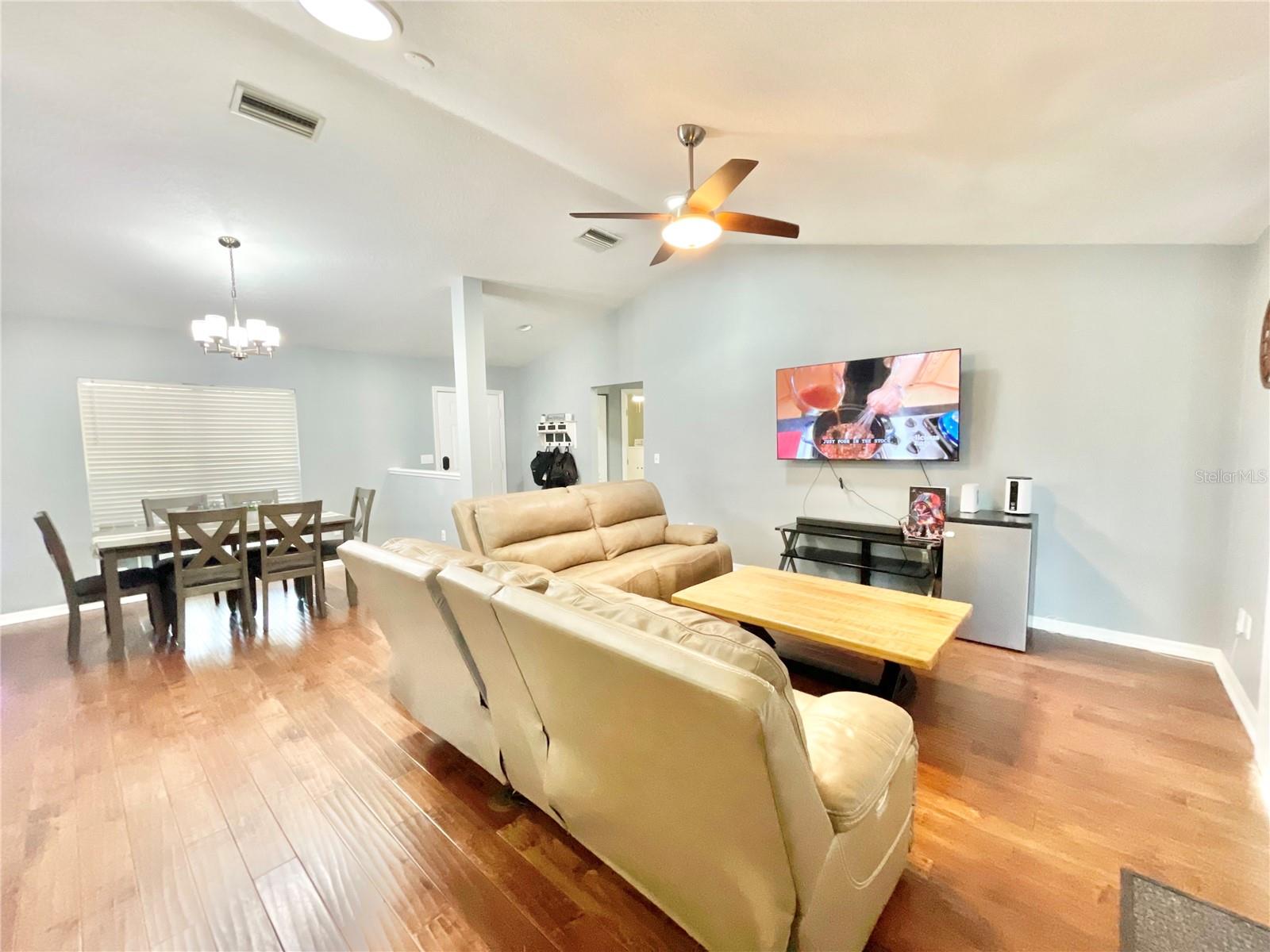 Image 8 of 52 For 6623 81st Terrace