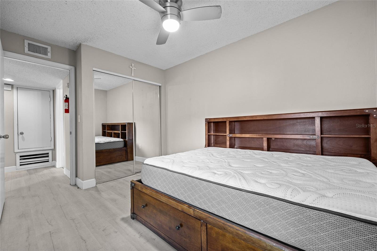 Image 20 of 31 For 2601 Archer Road 334