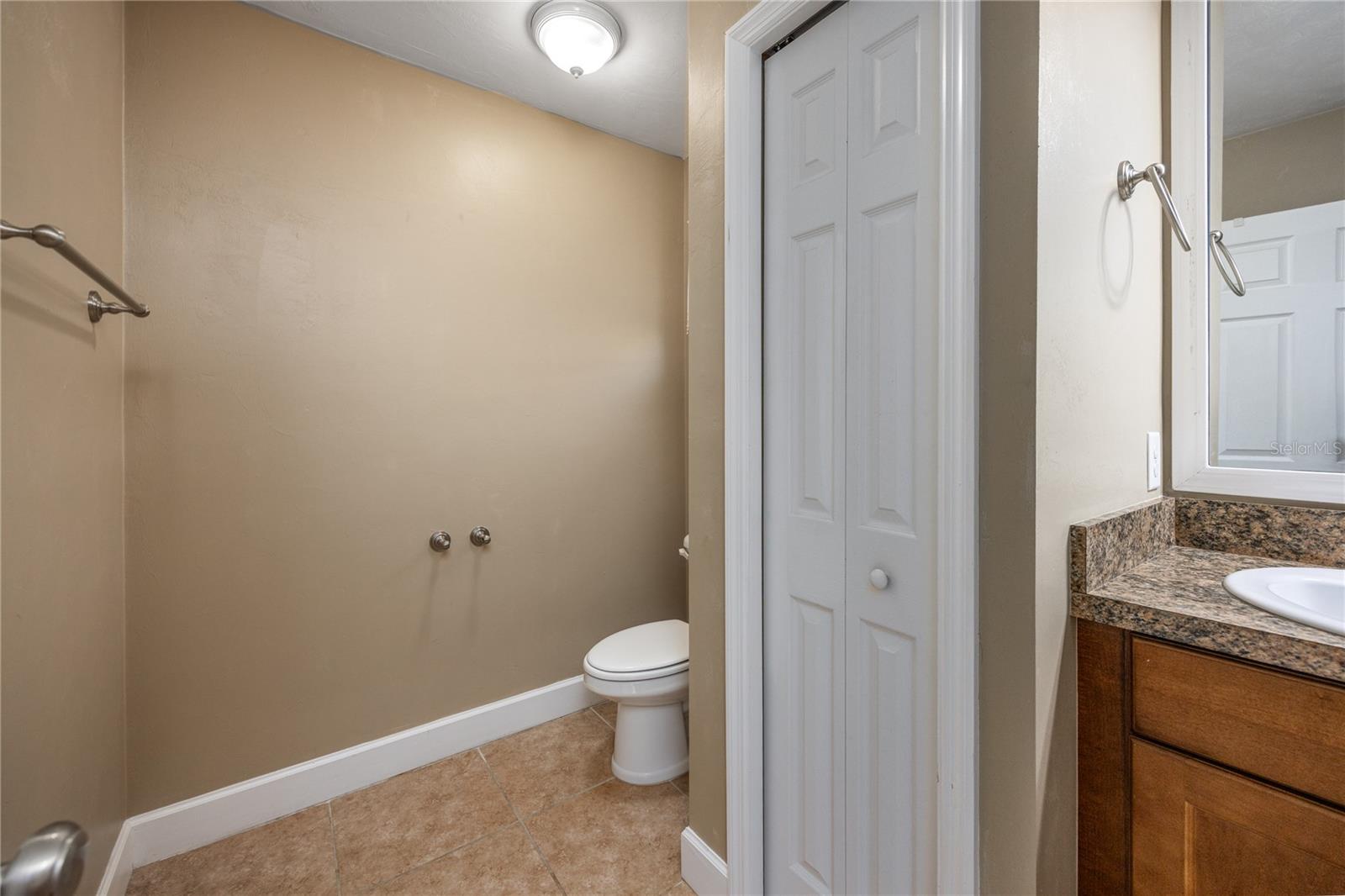 Image 20 of 33 For 470 251st Street