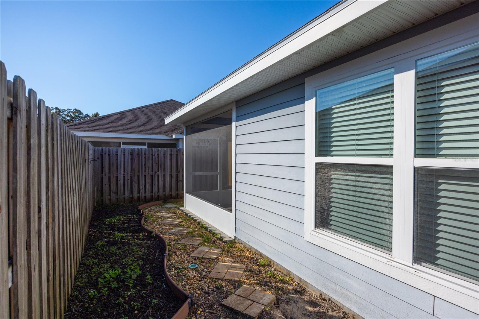 Image 32 of 33 For 470 251st Street