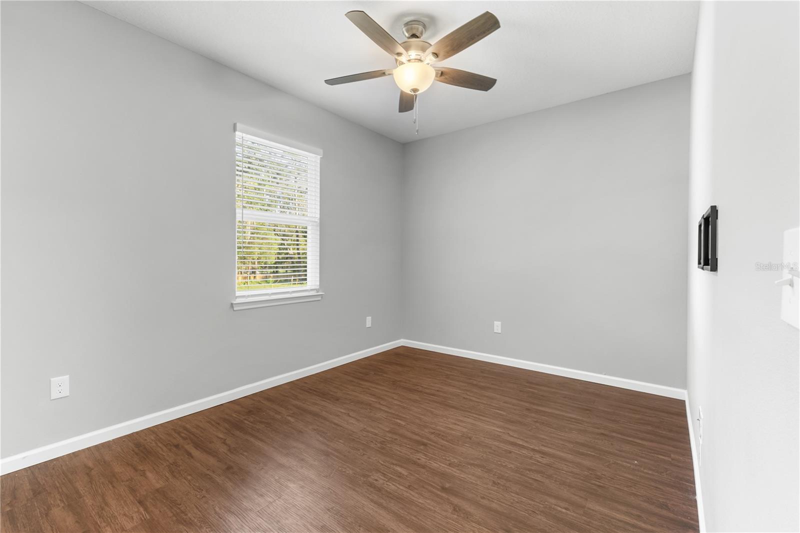 Image 15 of 21 For 261 Deanna Terrace