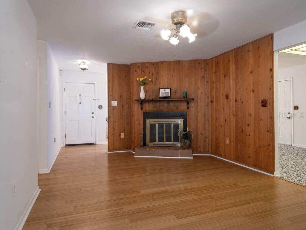 Image 5 of 23 For 4510 31st Avenue