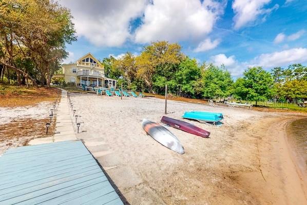 Image 13 of 16 For 202 Cue Lake Drive