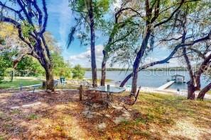 Image 14 of 16 For 202 Cue Lake Drive