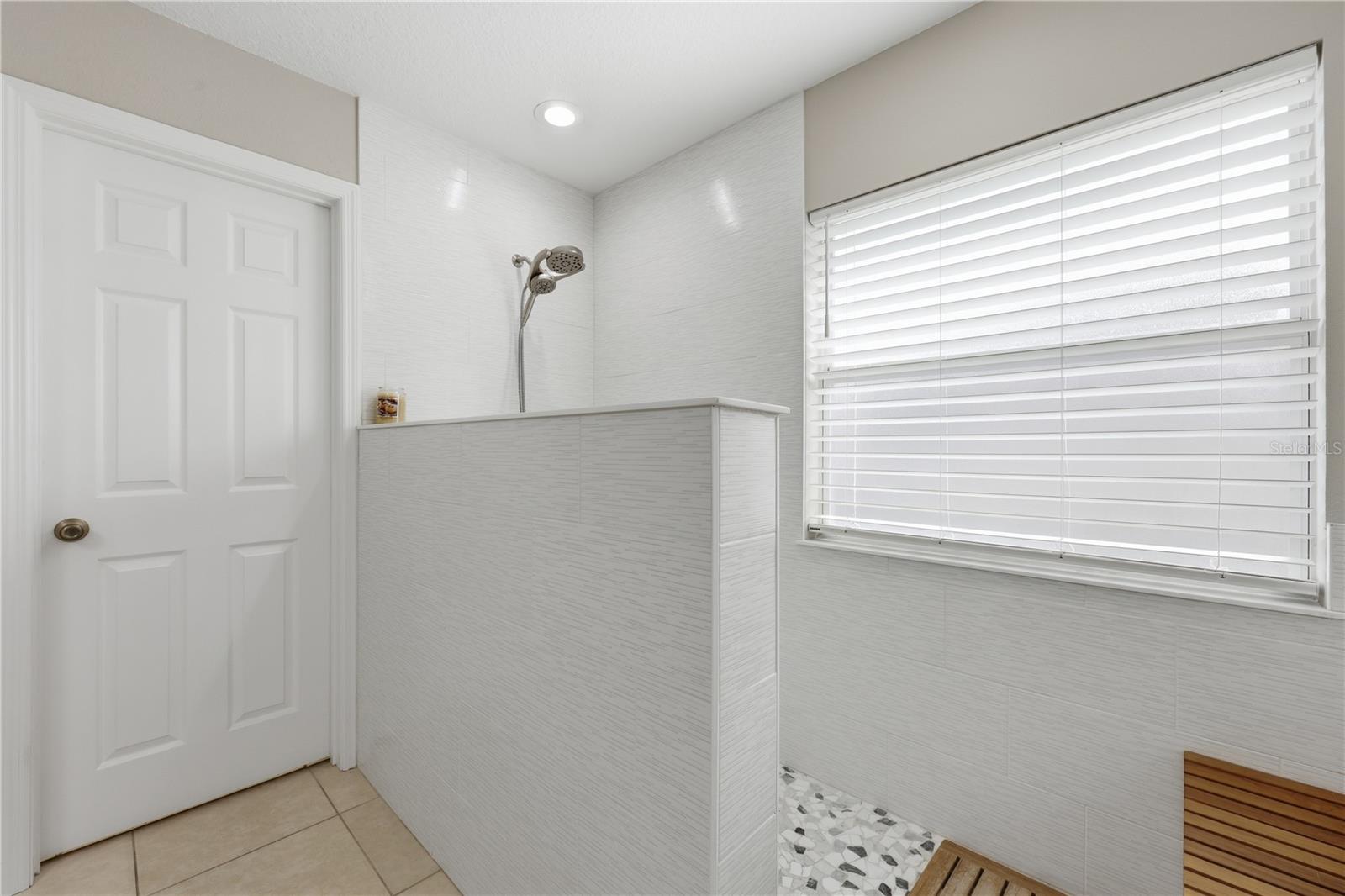 Image 23 of 45 For 4535 Golf Ridge Drive