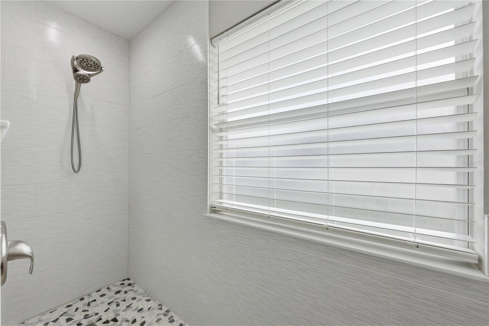 Image 24 of 45 For 4535 Golf Ridge Drive