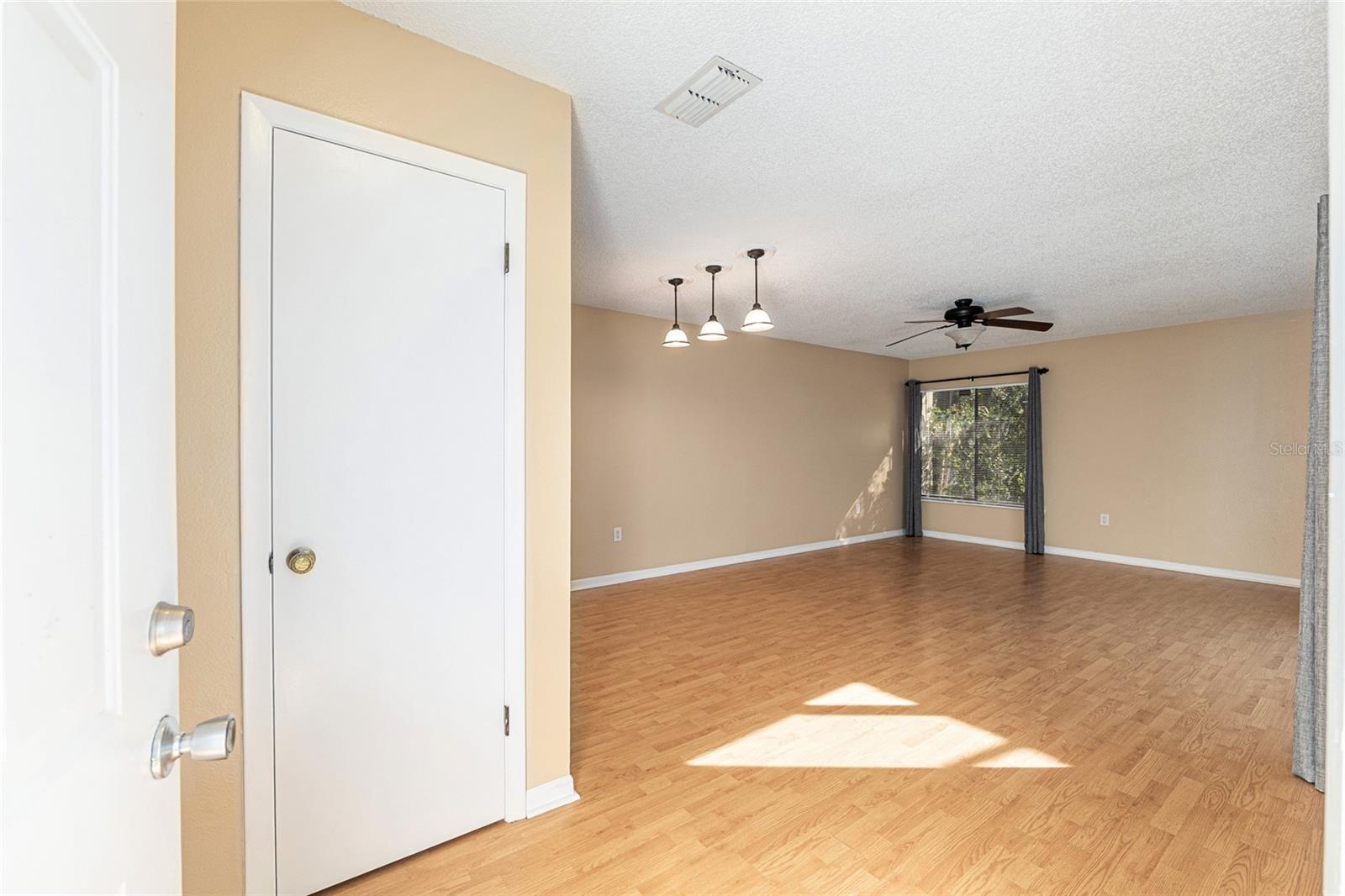 Image 23 of 50 For 3057 28th Circle