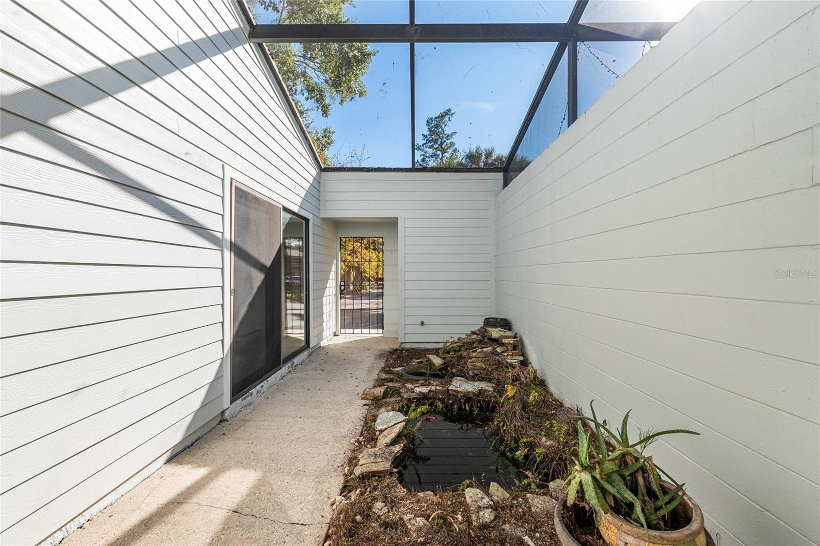 Image 36 of 50 For 3057 28th Circle