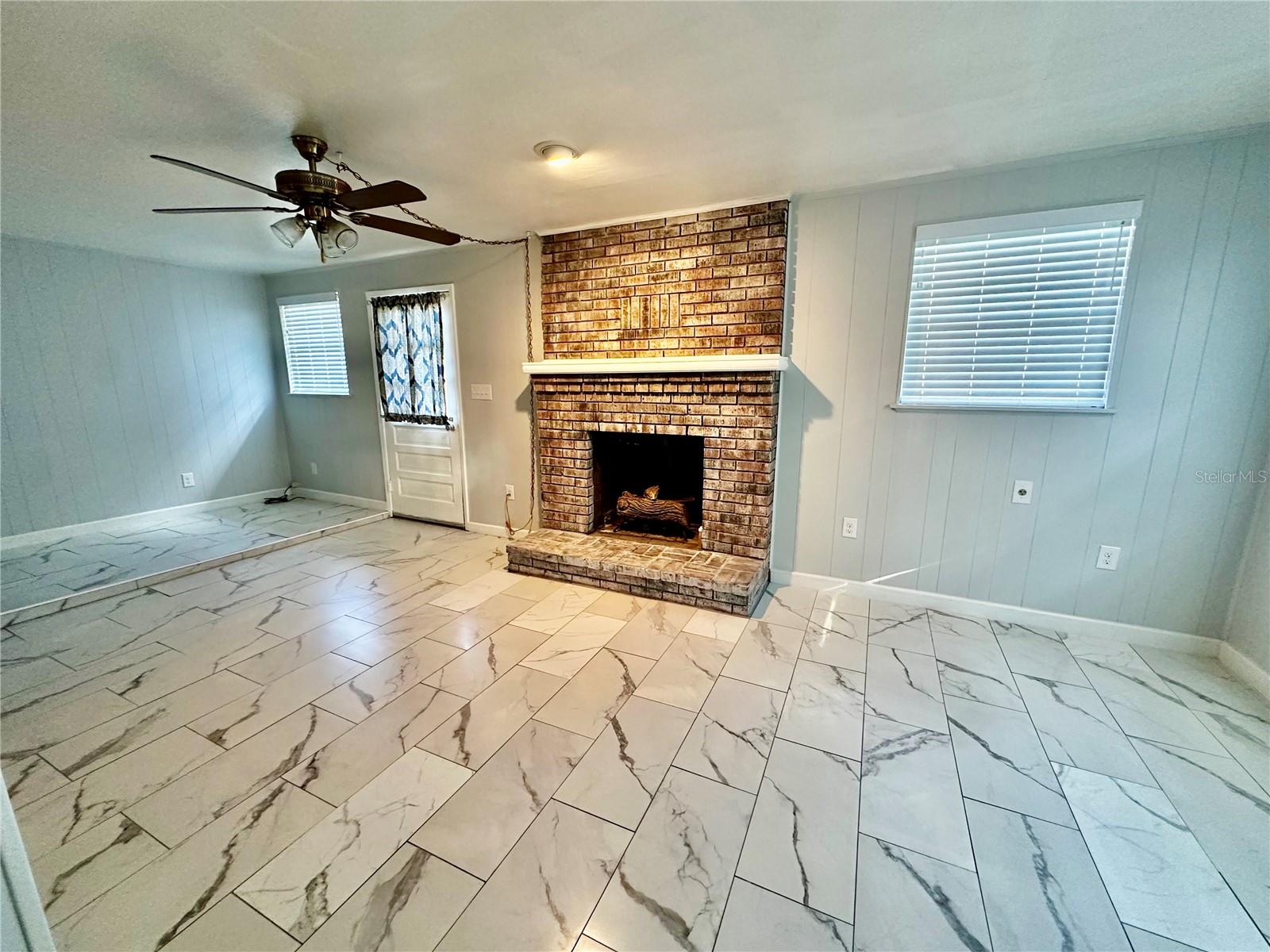 Image 3 of 44 For 14512 133rd Terrace