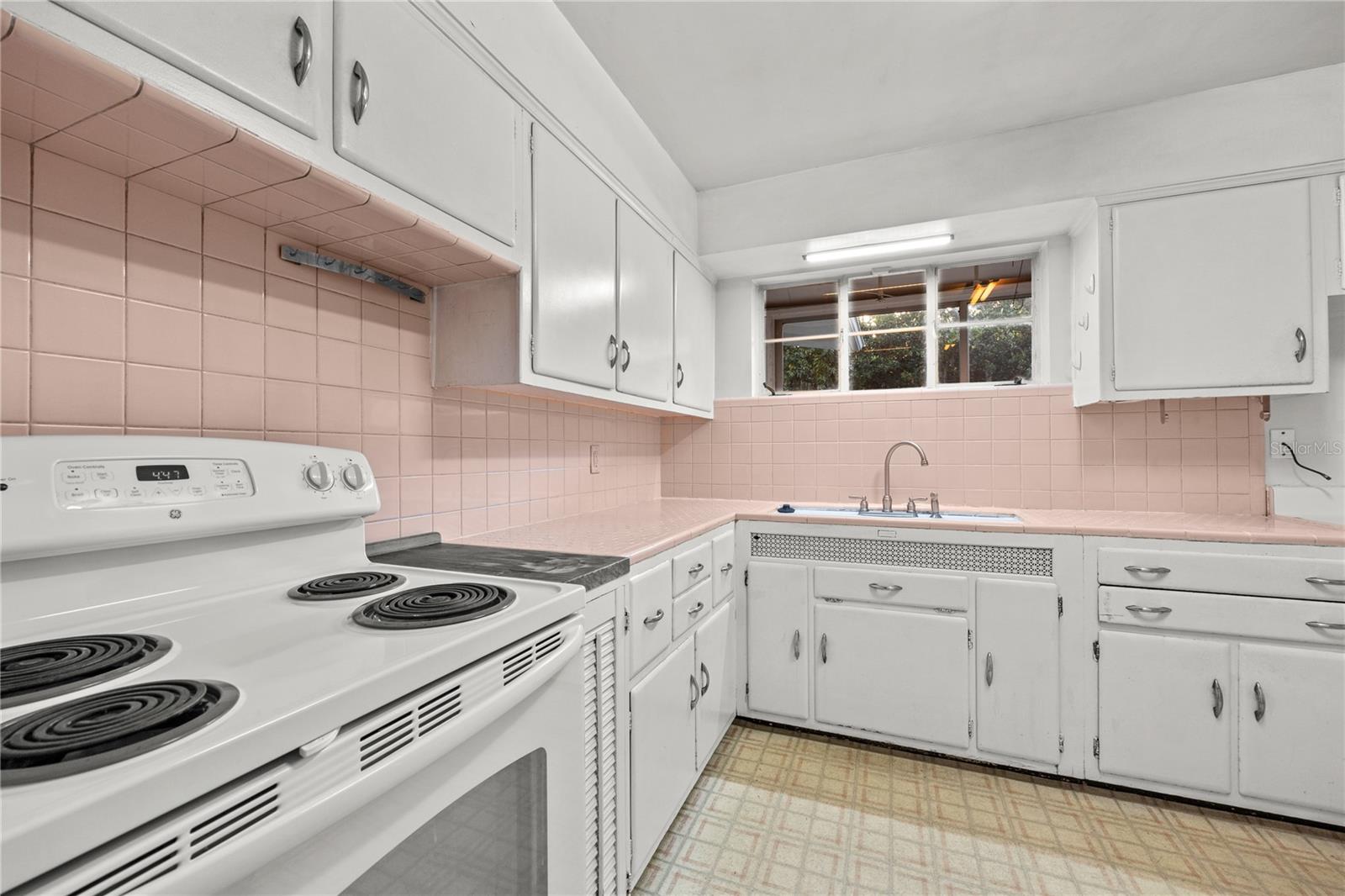 Image 14 of 33 For 2015 7th Place