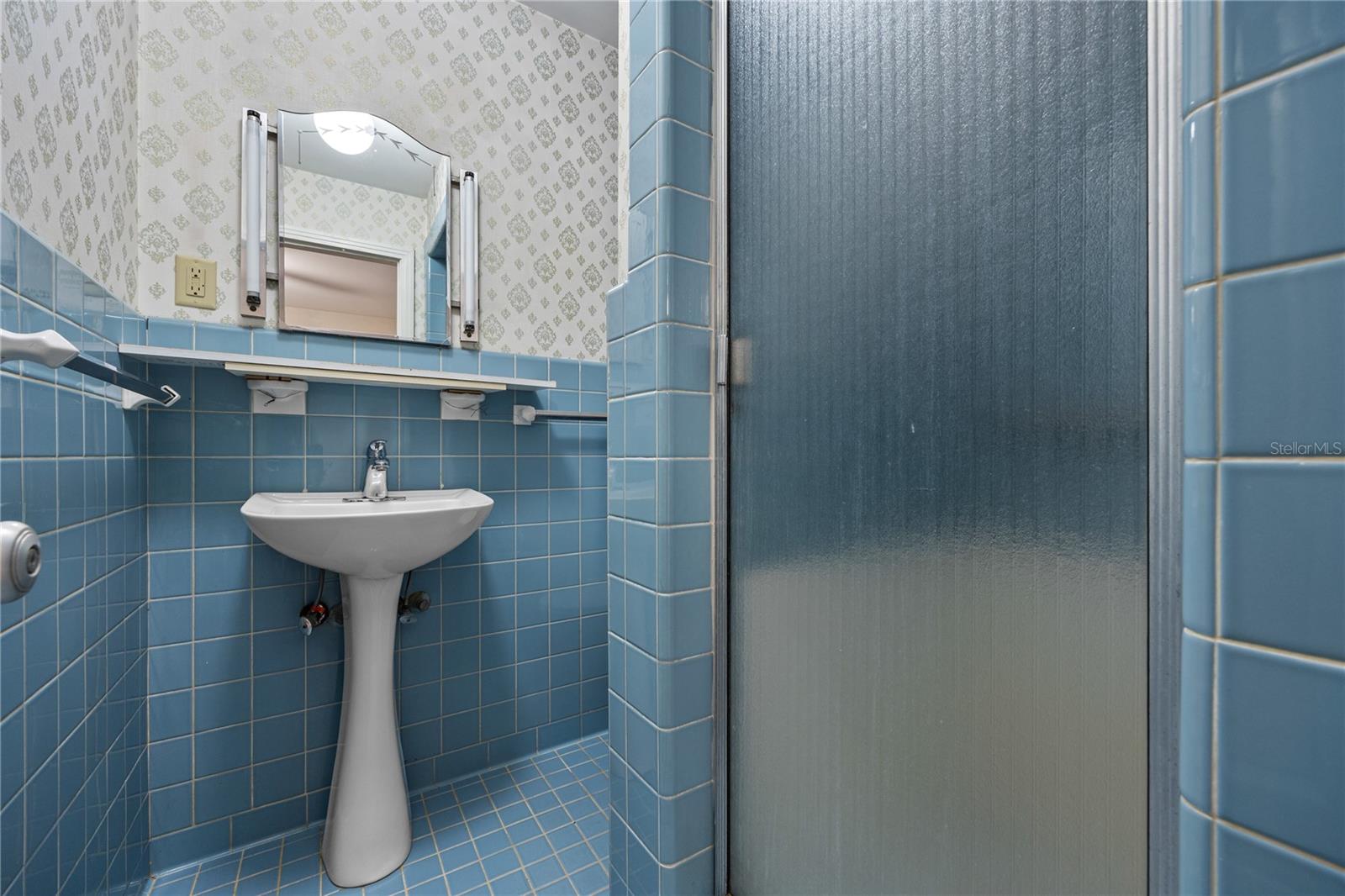 Image 30 of 33 For 2015 7th Place