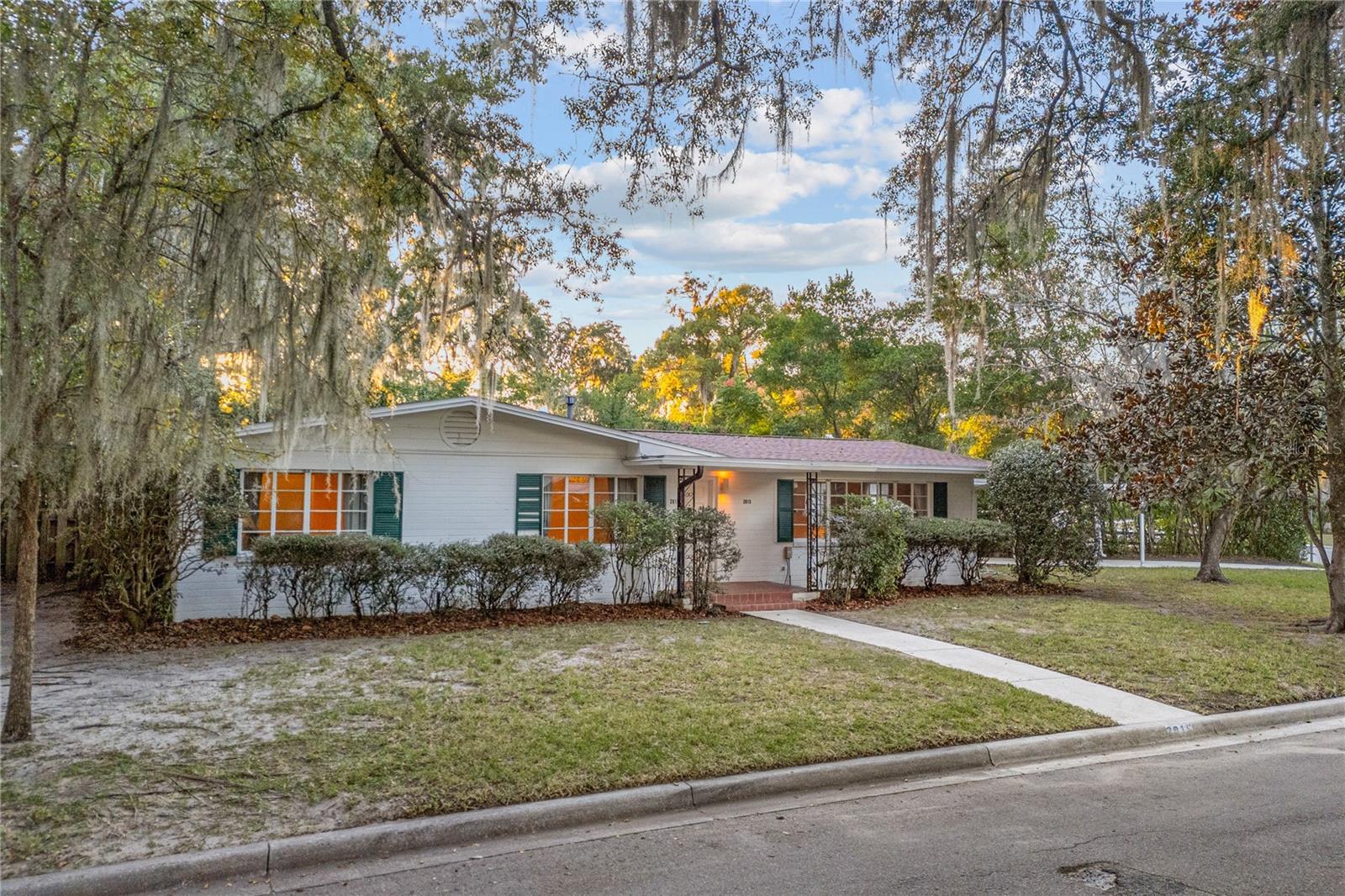 Image 31 of 33 For 2015 7th Place