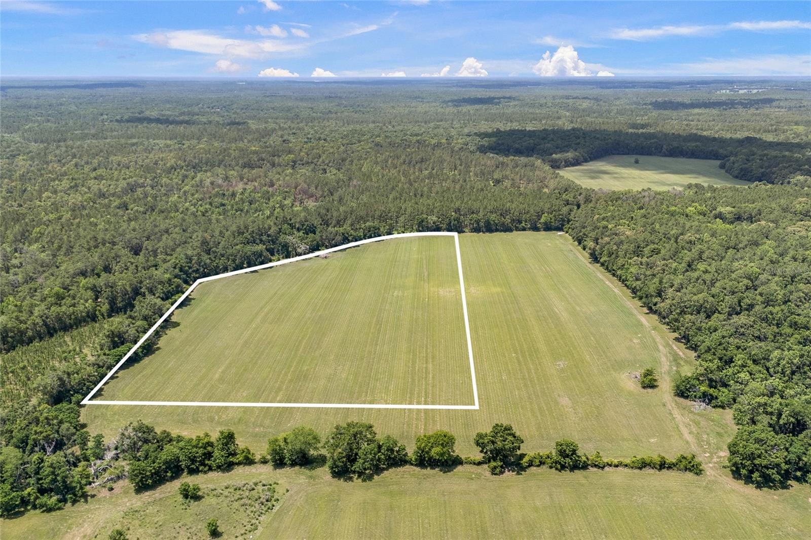 Image 7 of 39 For  227th Drive 