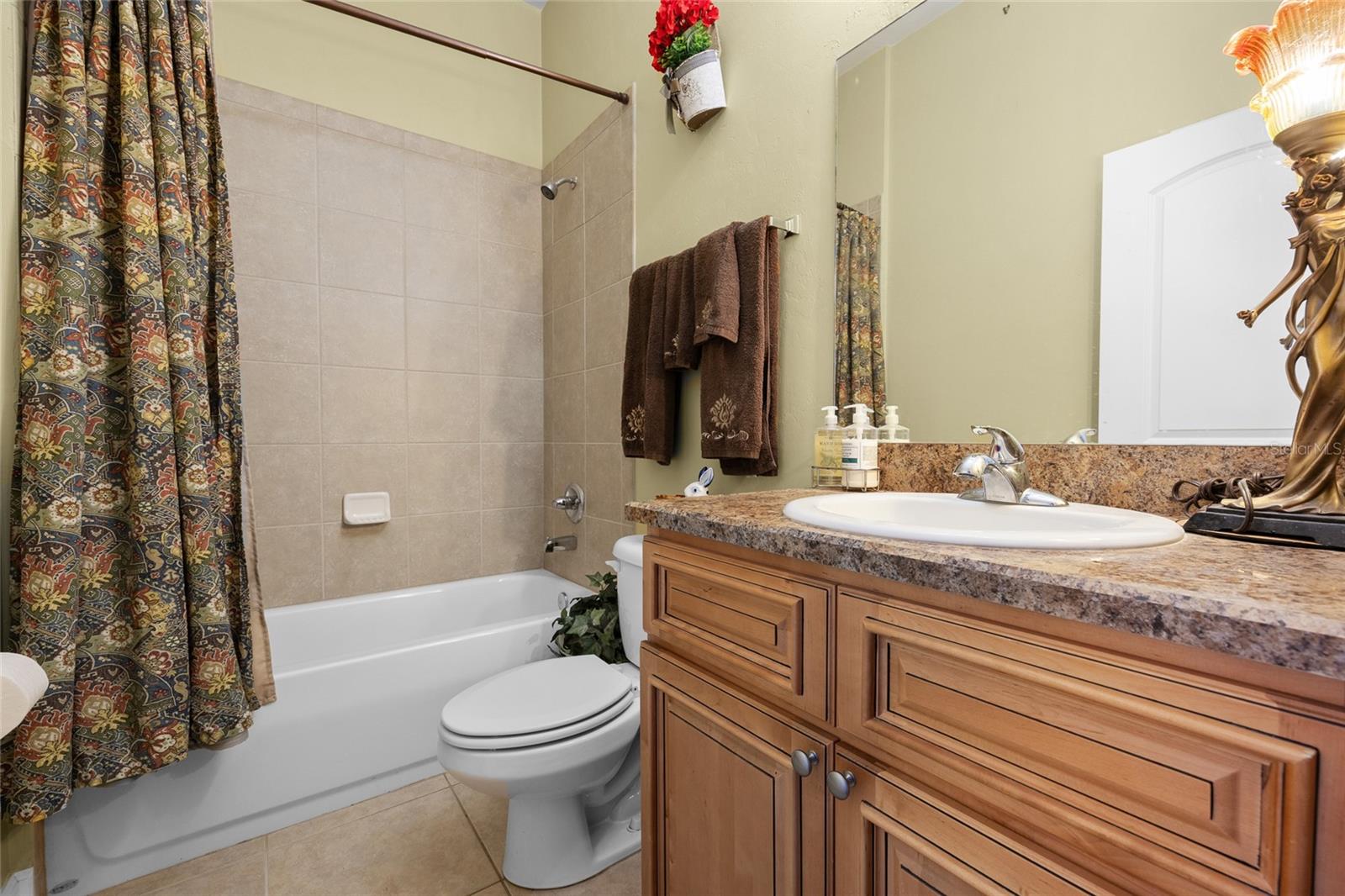 Image 25 of 32 For 16643 168th Terrace