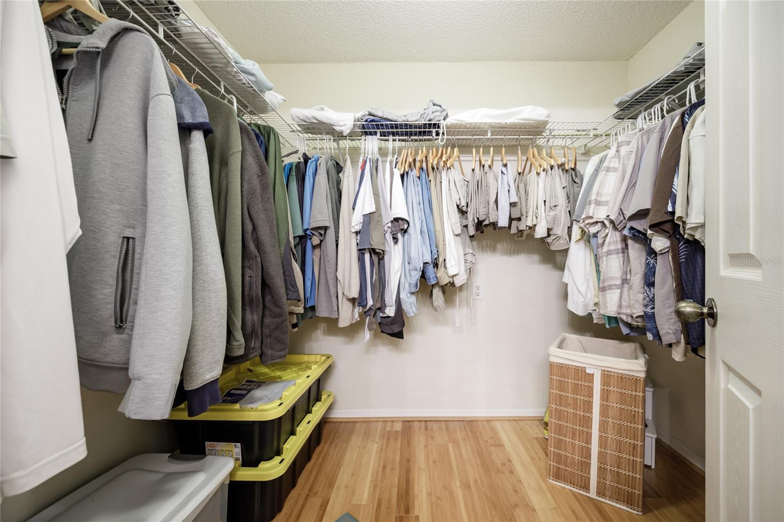 Image 11 of 32 For 10000 52nd Avenue 77