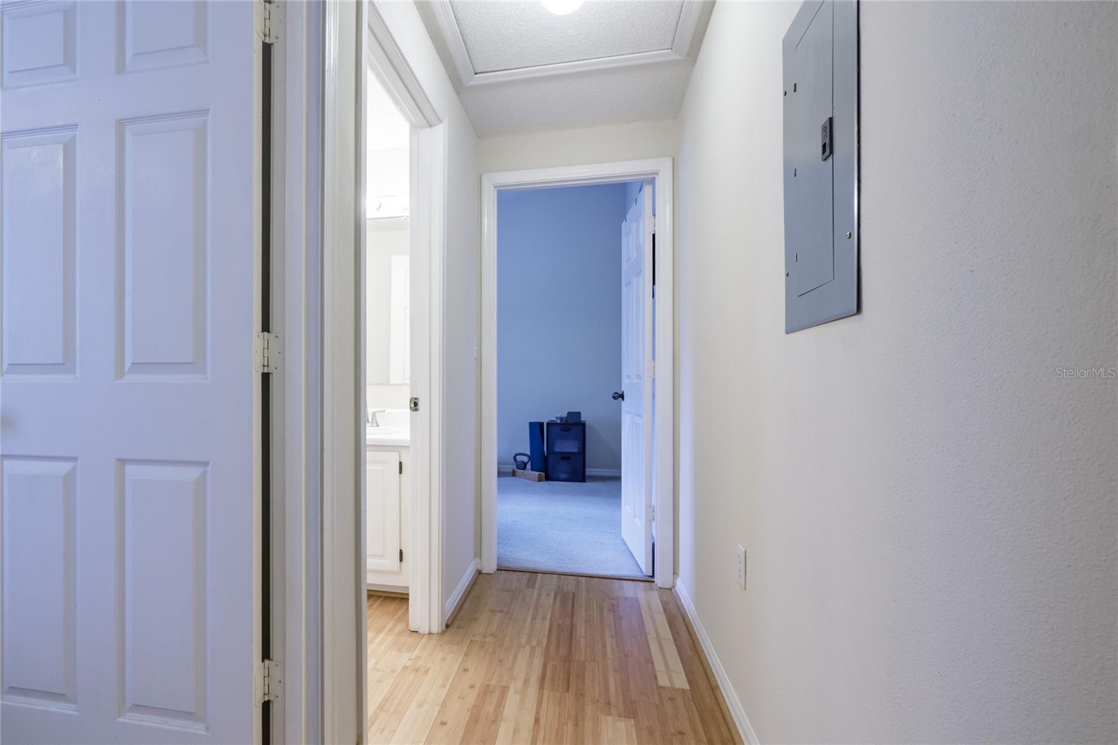 Image 22 of 32 For 10000 52nd Avenue 77