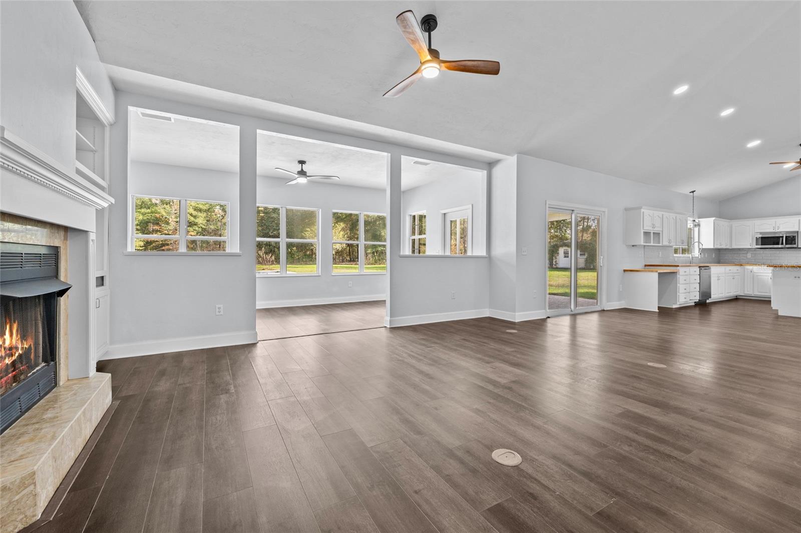 Image 12 of 41 For 5540 56th Avenue