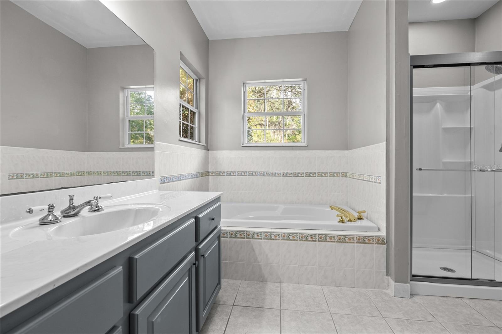 Image 23 of 41 For 5540 56th Avenue