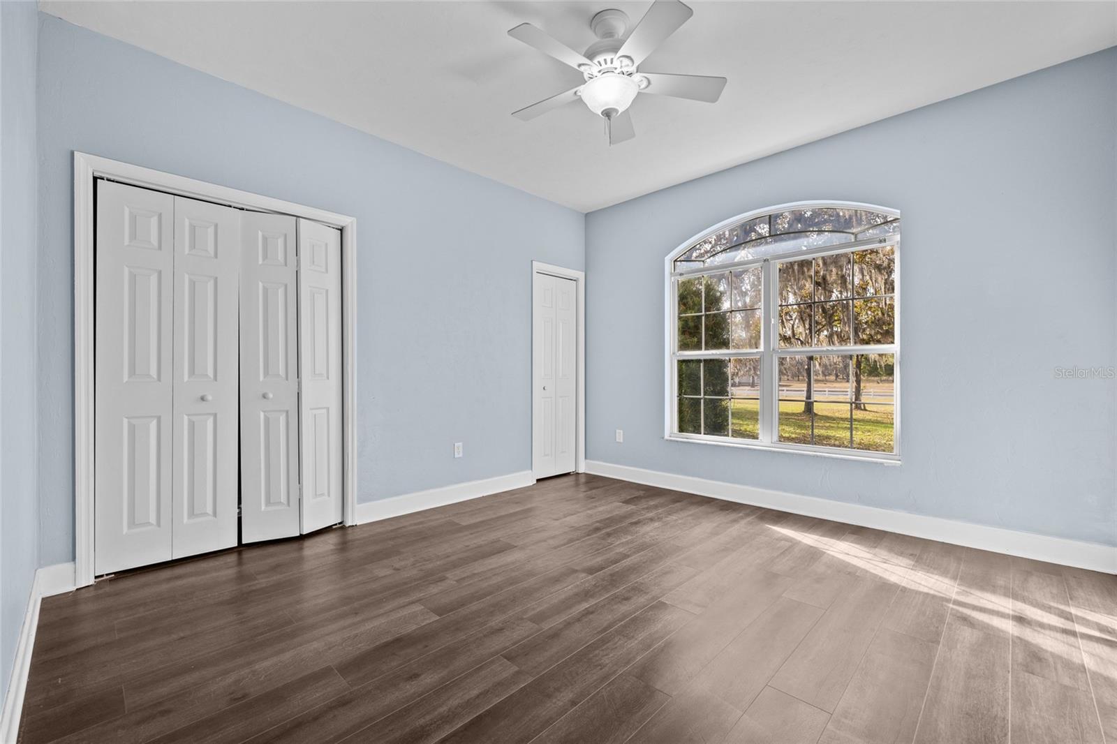 Image 26 of 41 For 5540 56th Avenue