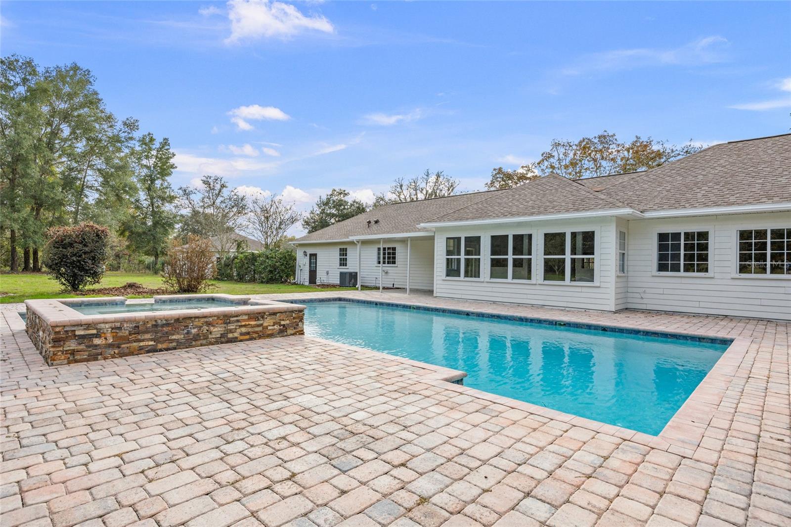 Image 32 of 41 For 5540 56th Avenue