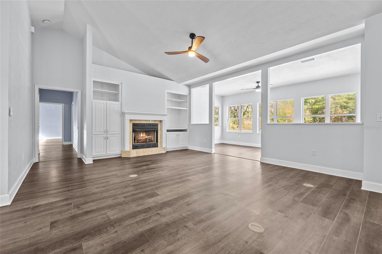 Image 6 of 41 For 5540 56th Avenue