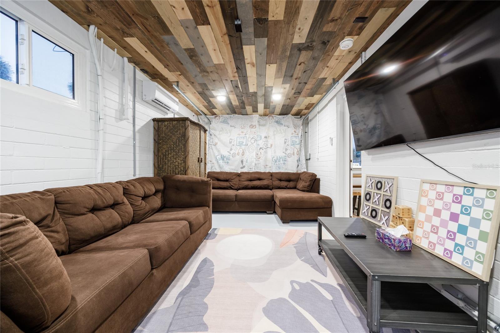 Image 37 of 59 For 7 Neptune Park