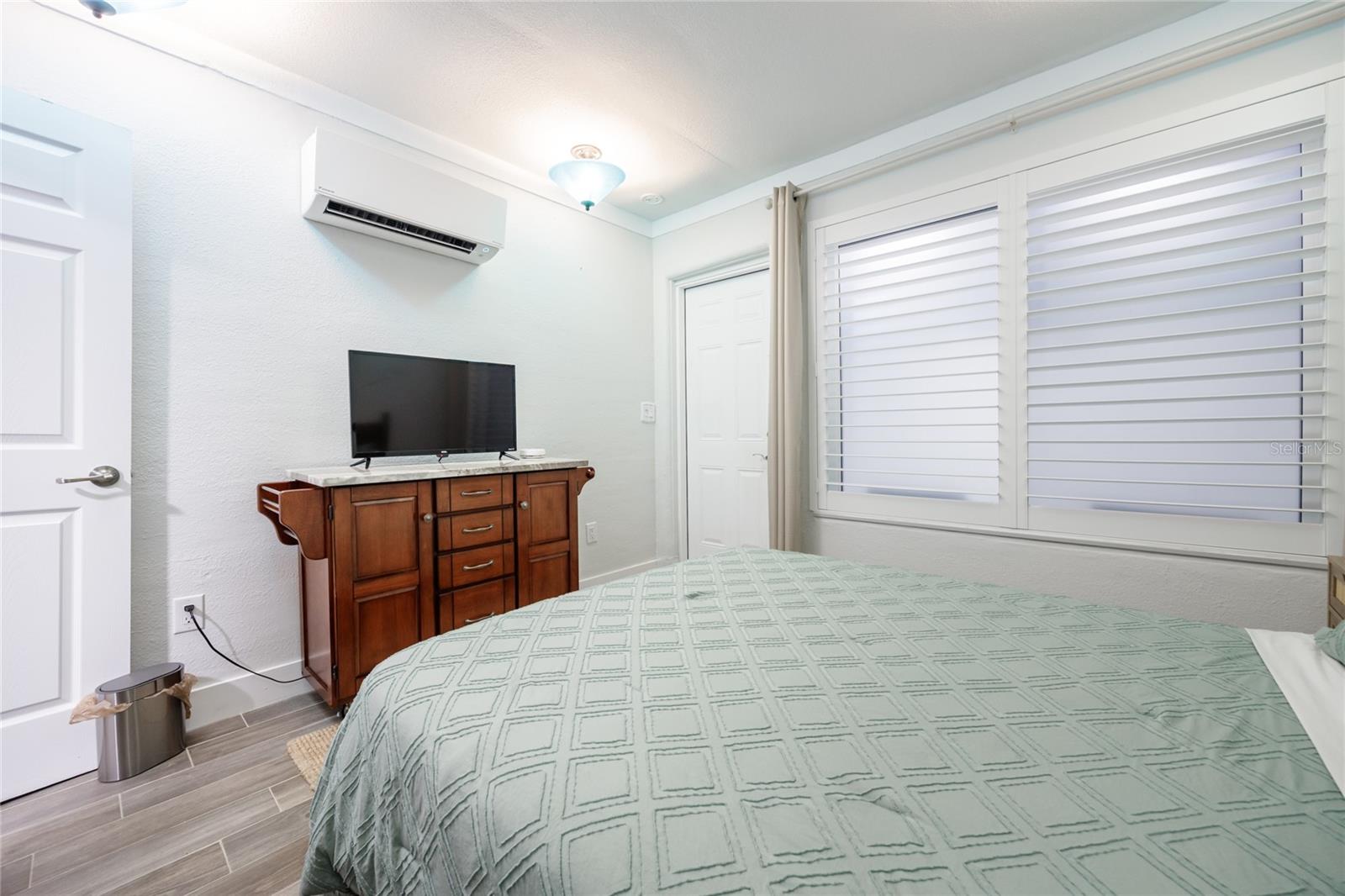 Image 54 of 59 For 7 Neptune Park