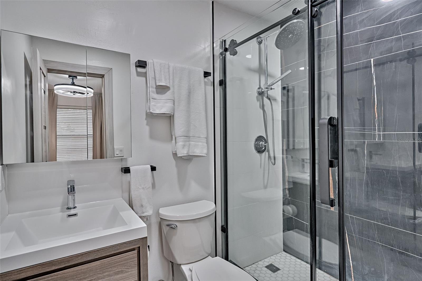 Image 20 of 33 For 4622 45th Lane