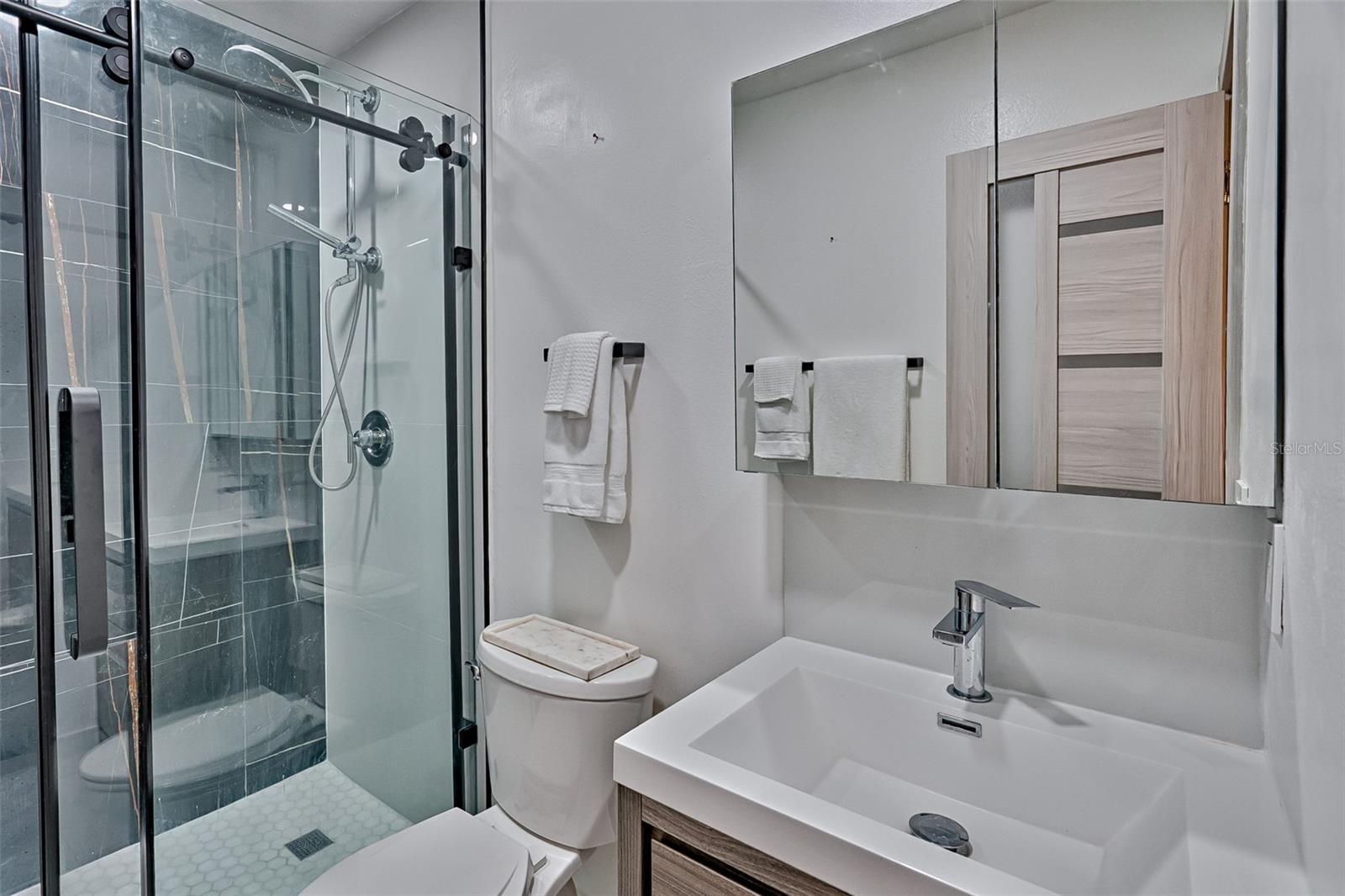 Image 23 of 33 For 4622 45th Lane