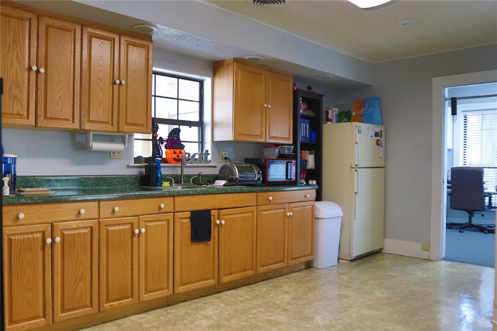 Image 14 of 18 For 229 Main Boulevard