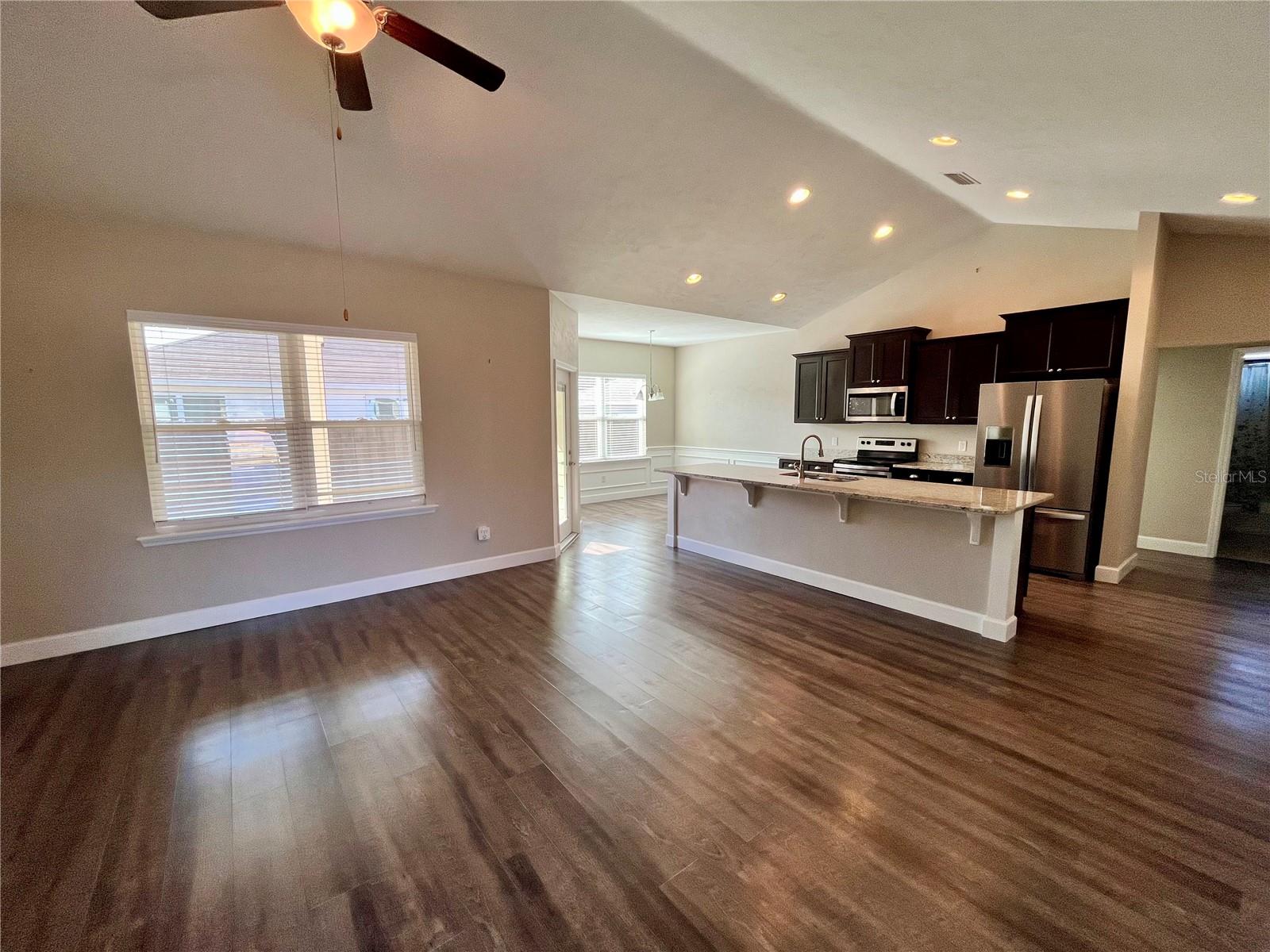 Image 4 of 23 For 19033 166th Avenue