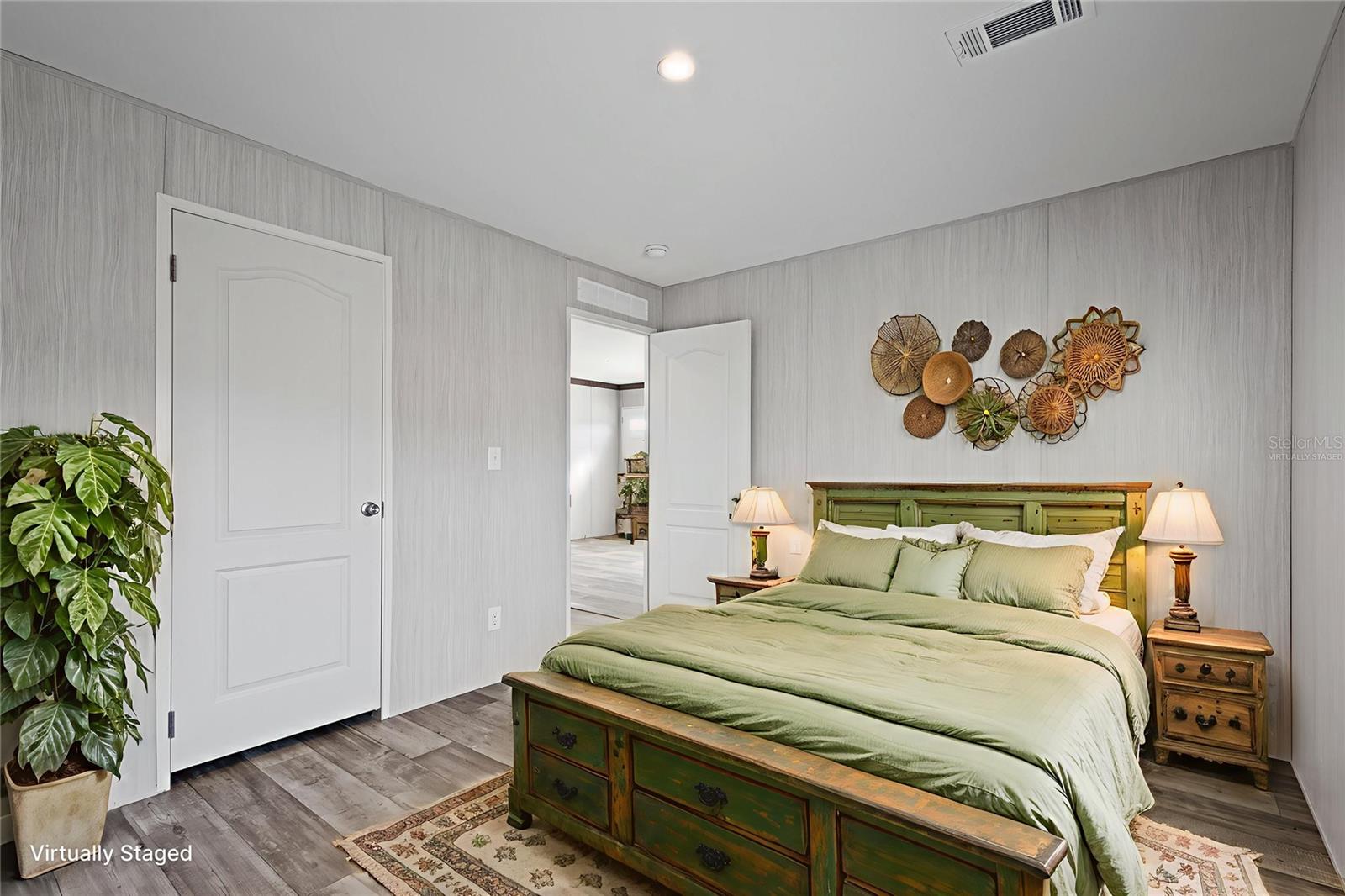 Image 13 of 41 For 11851 21st Place