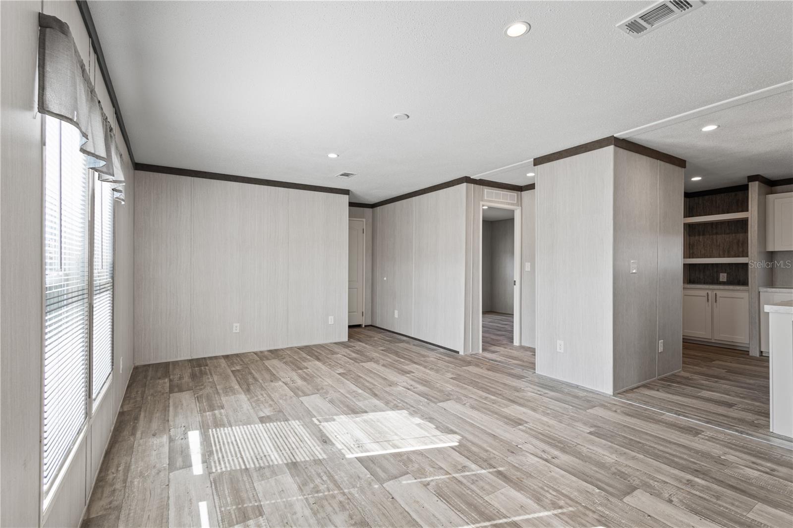 Image 16 of 41 For 11851 21st Place