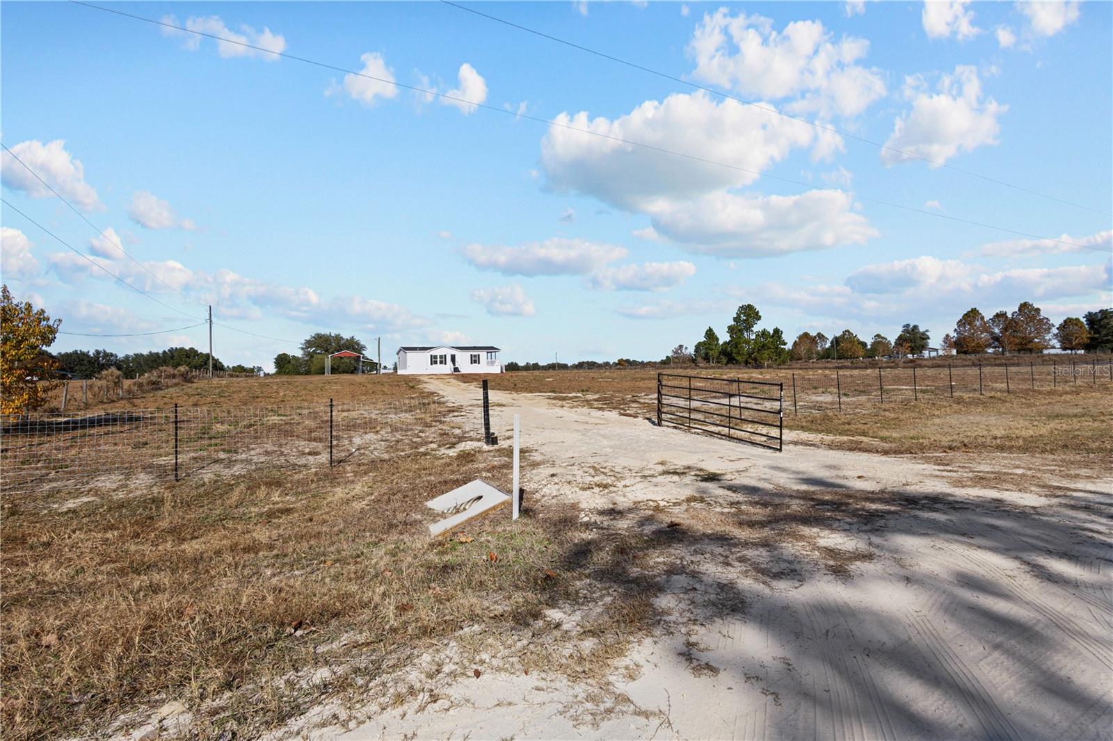 Image 28 of 41 For 11851 21st Place