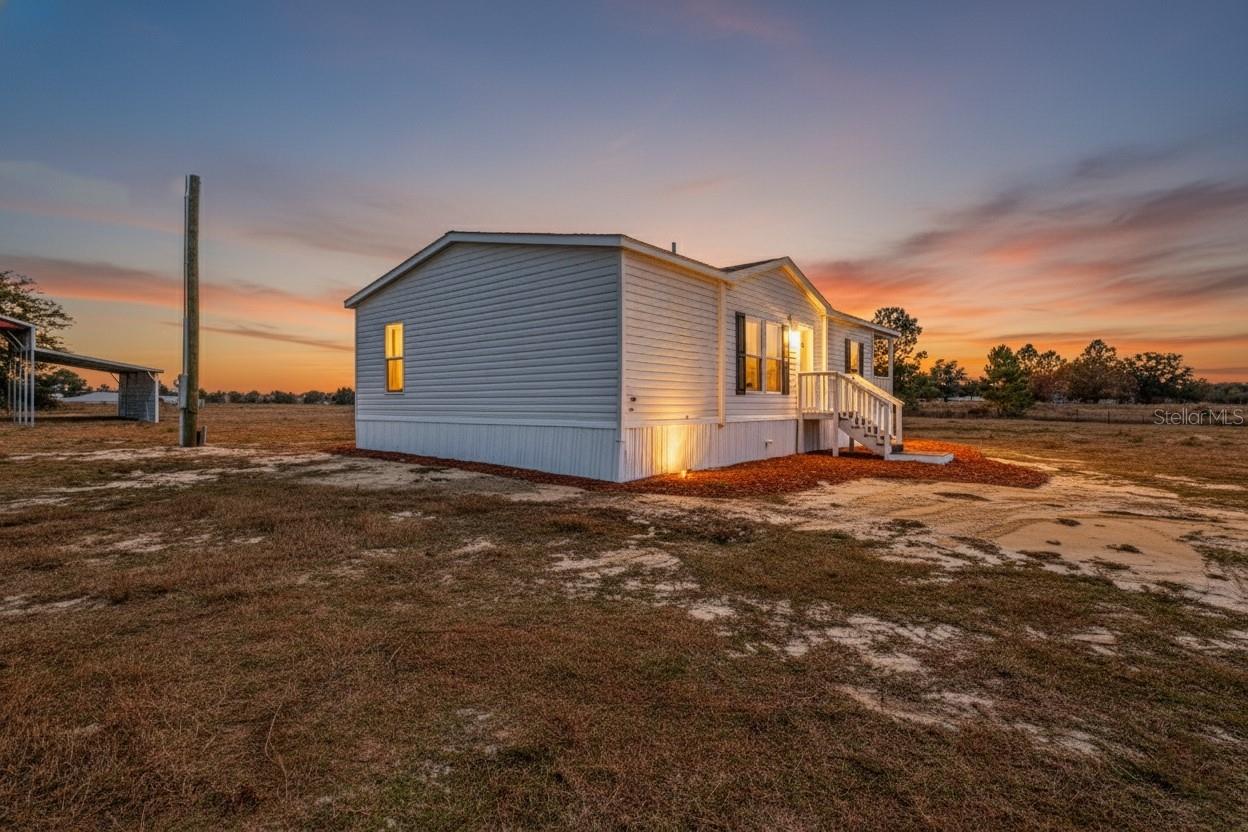 Image 36 of 41 For 11851 21st Place