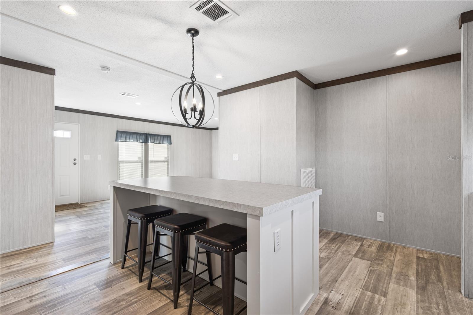 Image 9 of 41 For 11851 21st Place