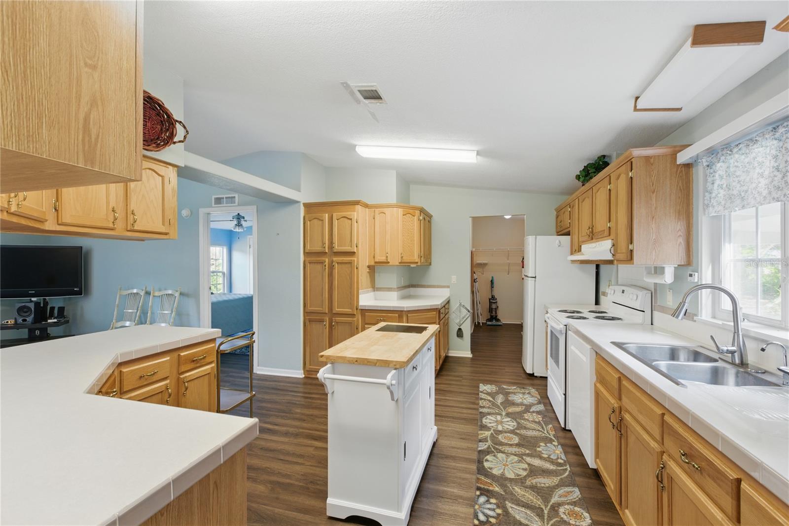 Image 40 of 82 For 17231 83rd Court