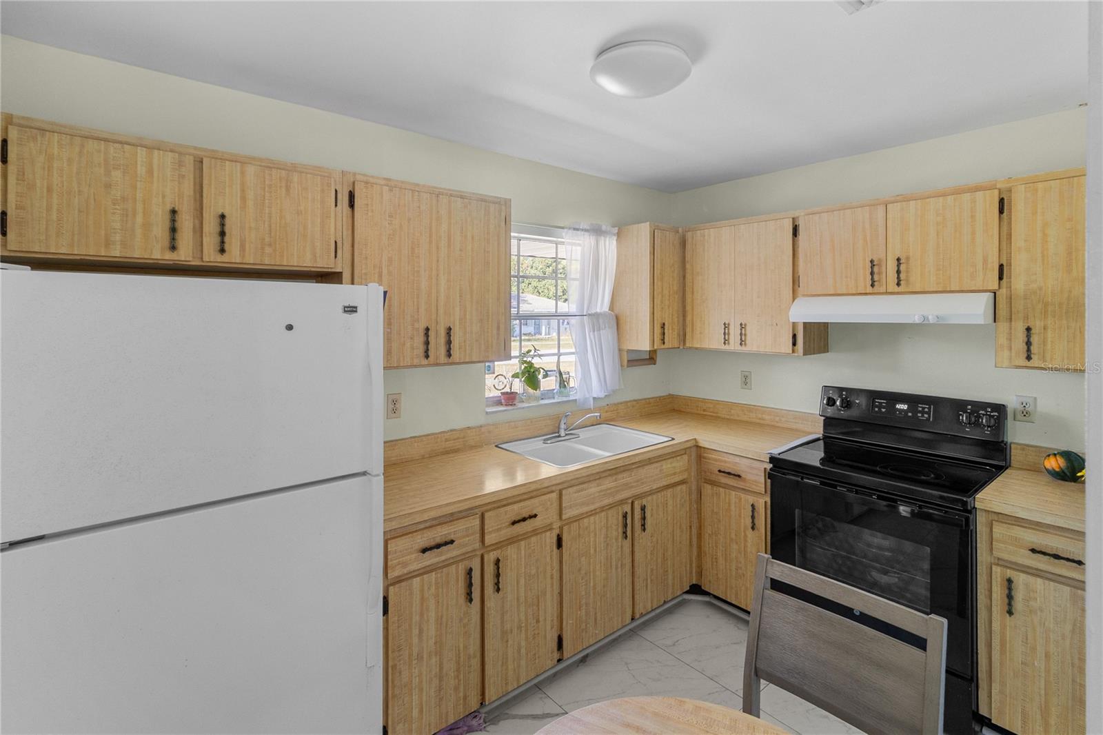 Image 16 of 28 For 15083 43rd Terrace Road