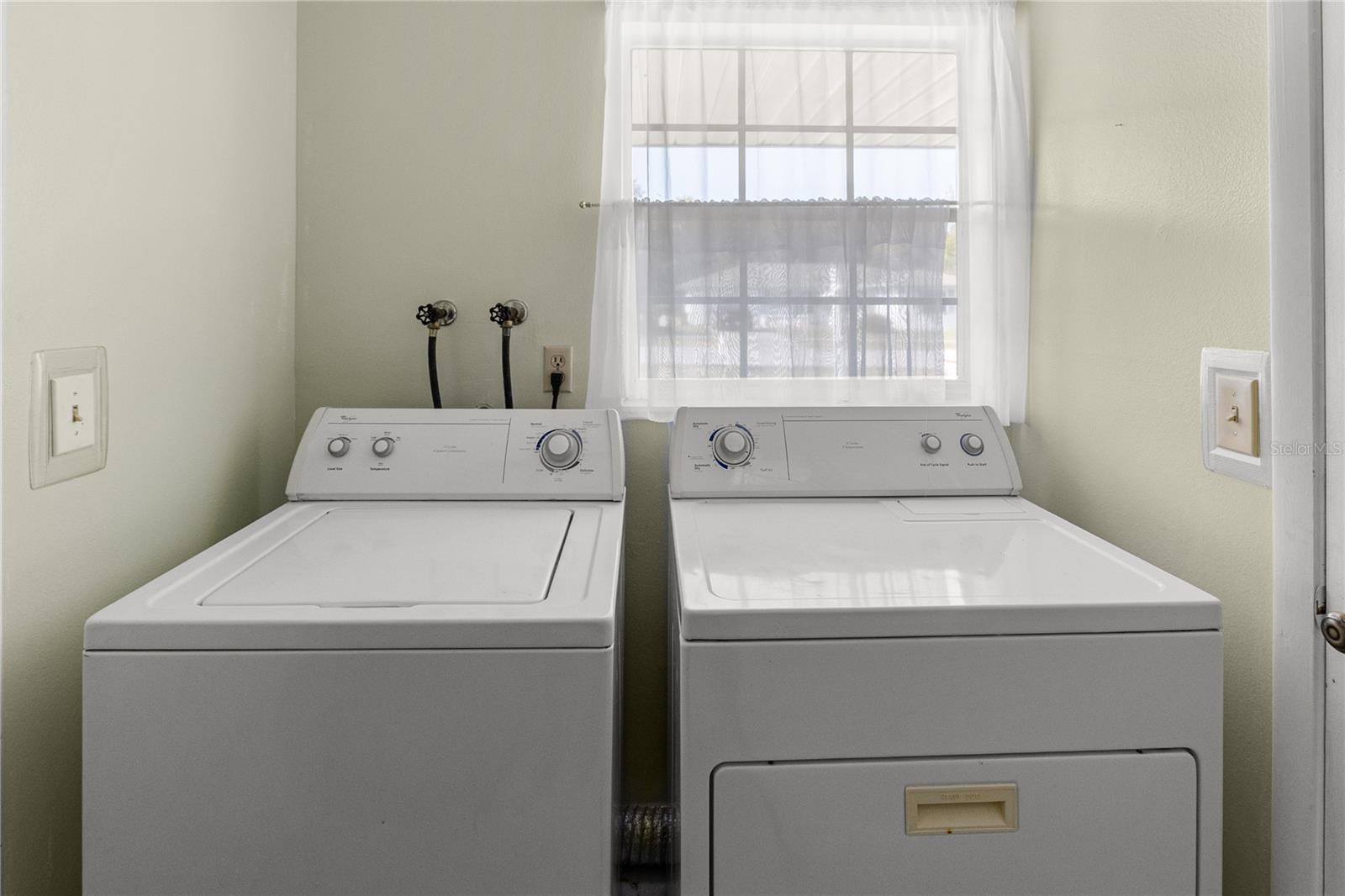 Image 20 of 28 For 15083 43rd Terrace Road