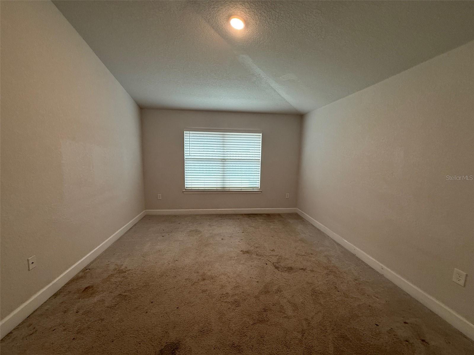 Image 8 of 16 For 15835 123rd Avenue